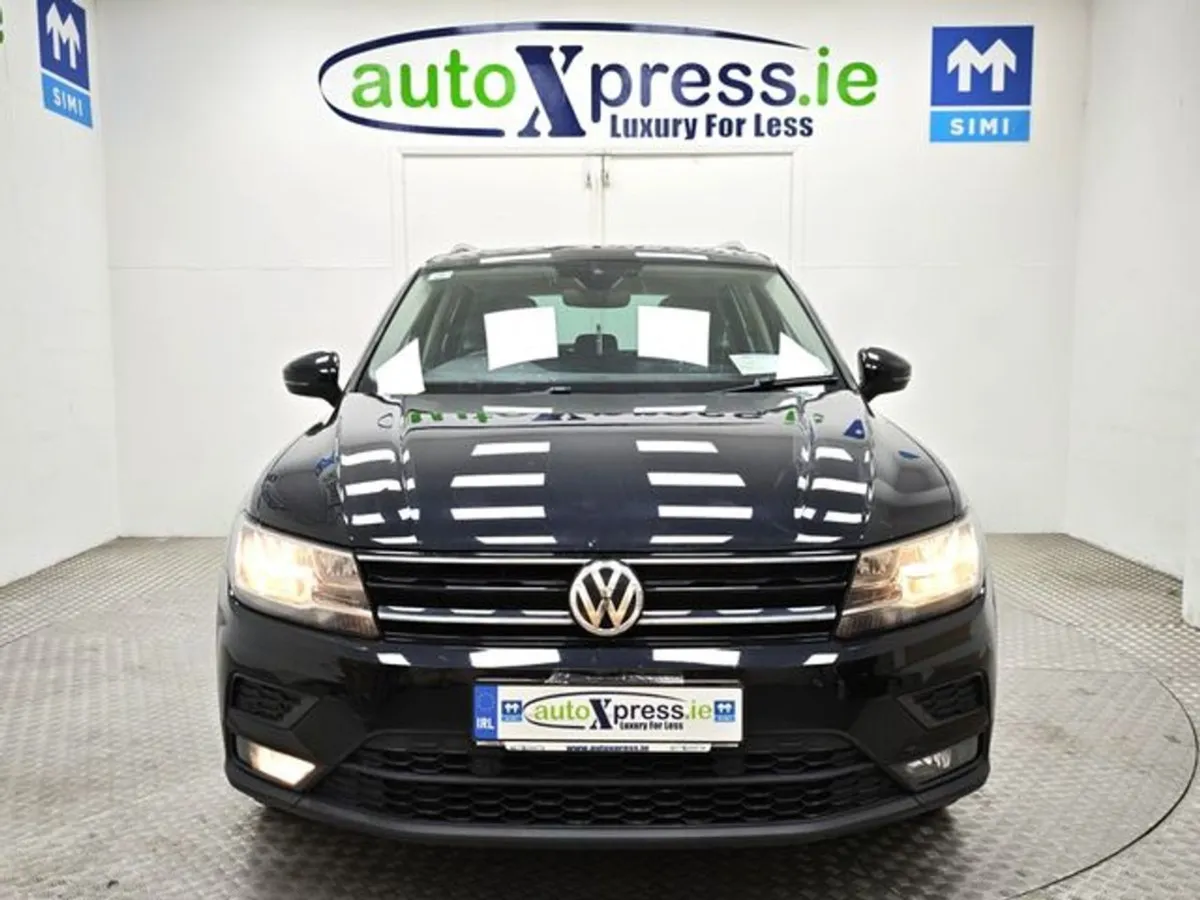 Volkswagen Tiguan CL 2.0tdi Panoramic Roof - Image 3