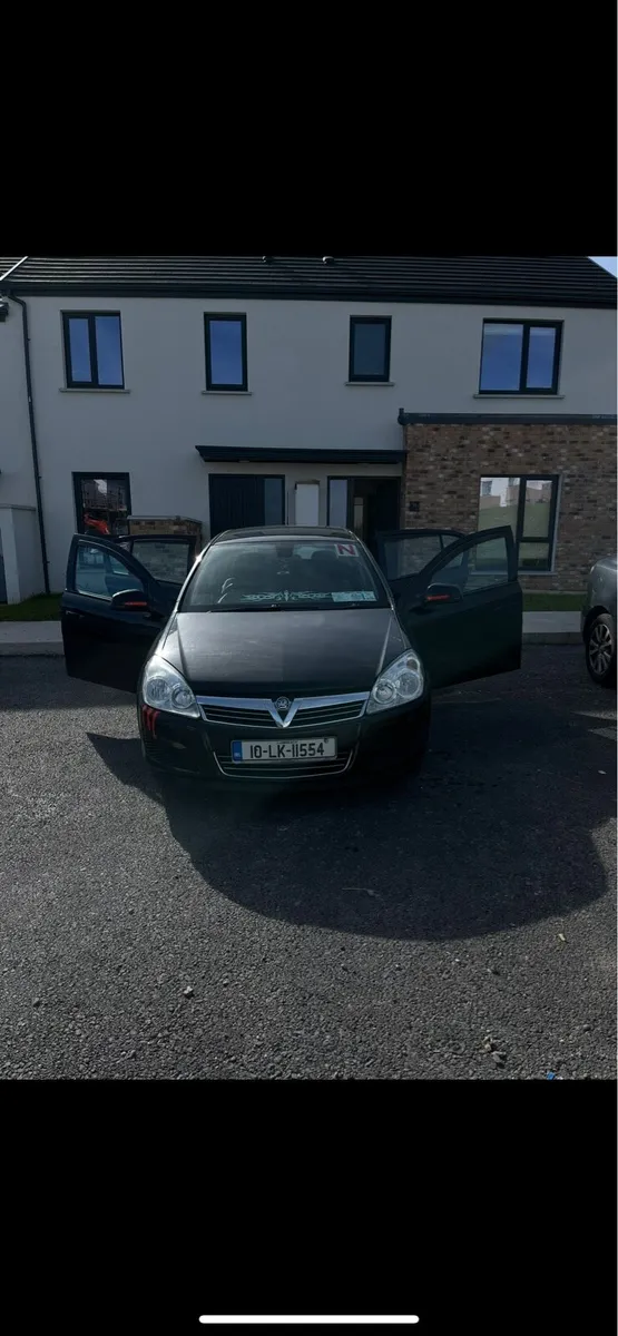 Vauxhall Astra Active - Image 1