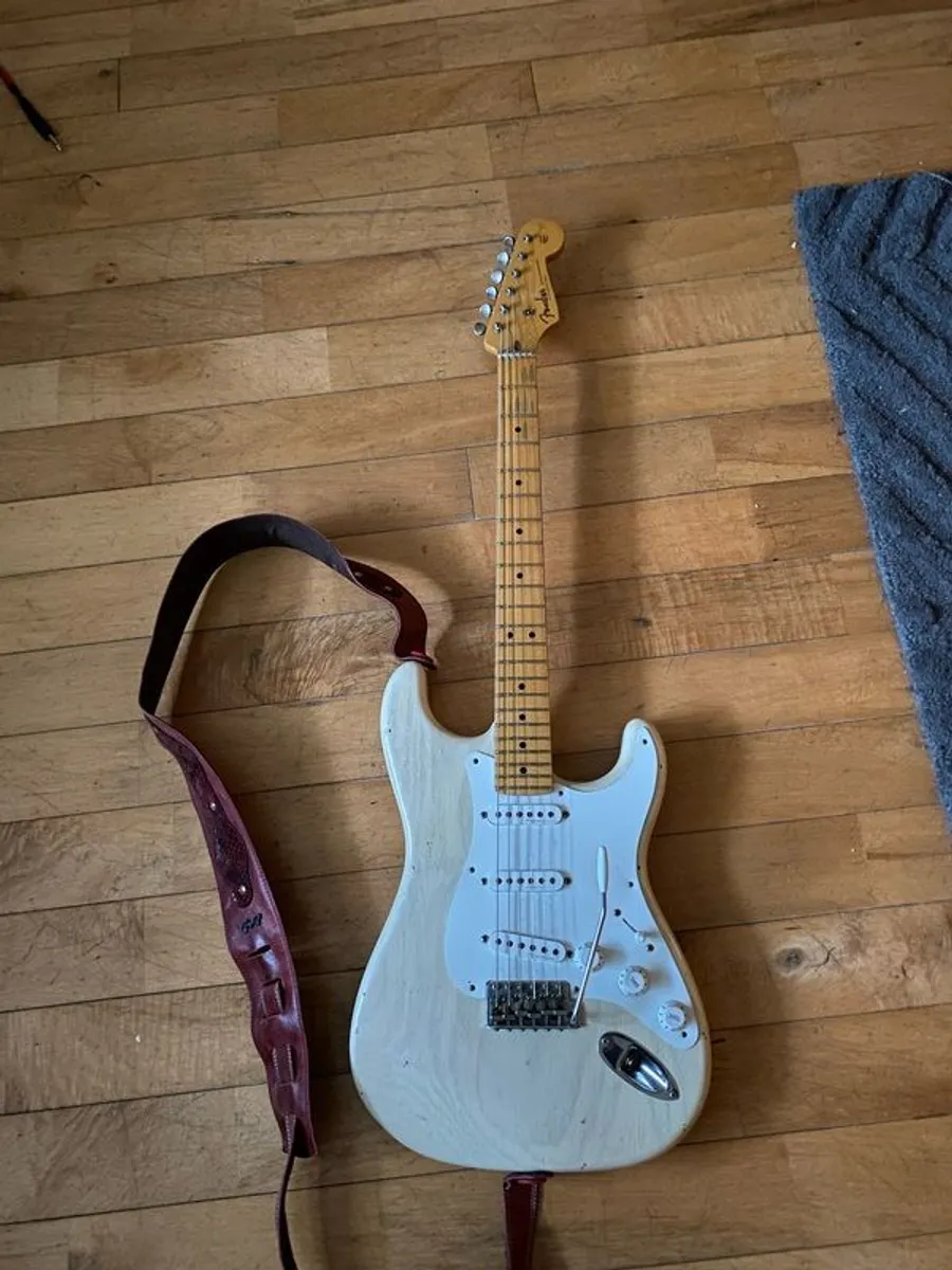 Fender CS Clapton Journeyman Relic - Image 2