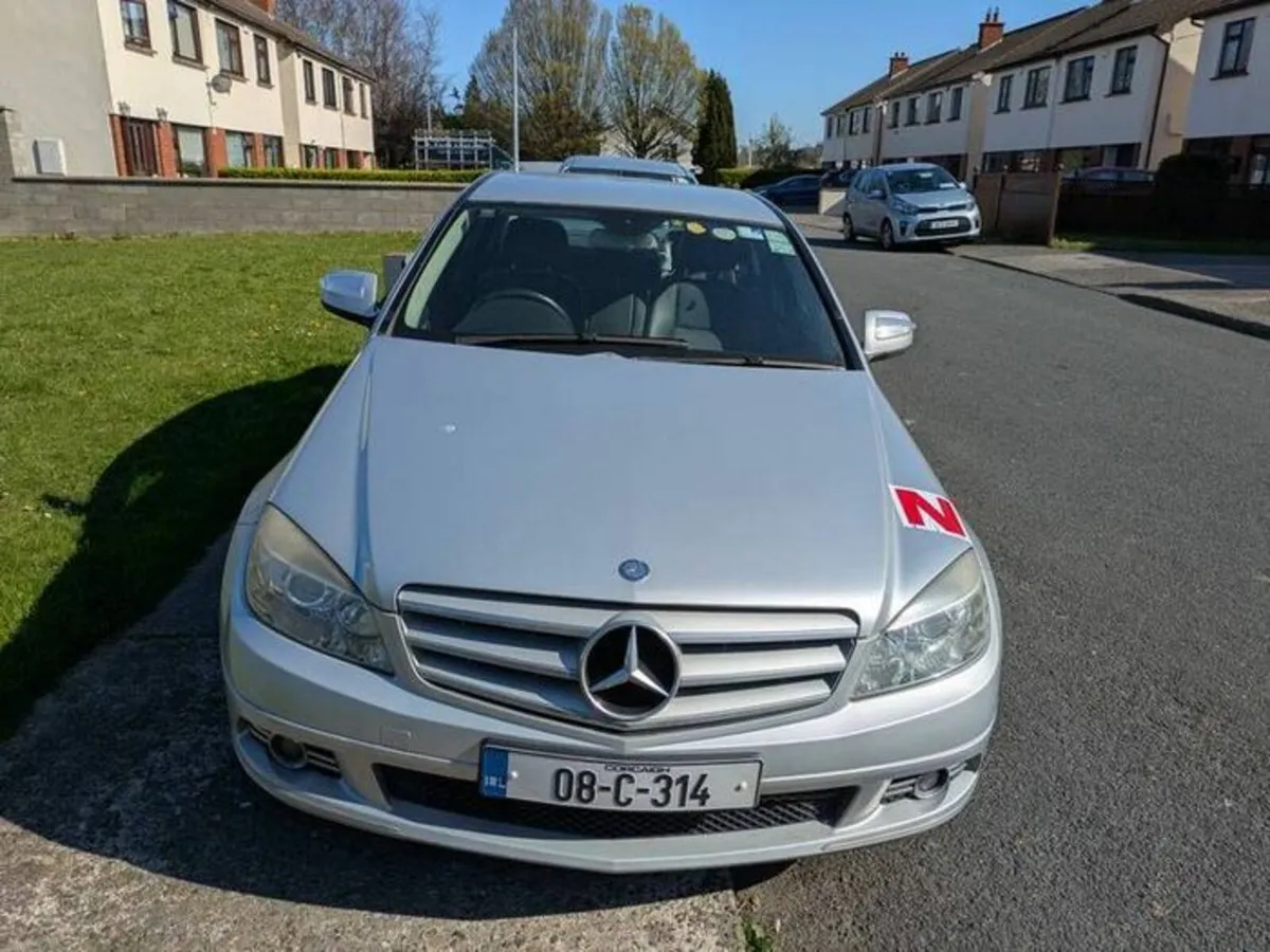 Mercedes-Benz C-Class 2008 - Image 2