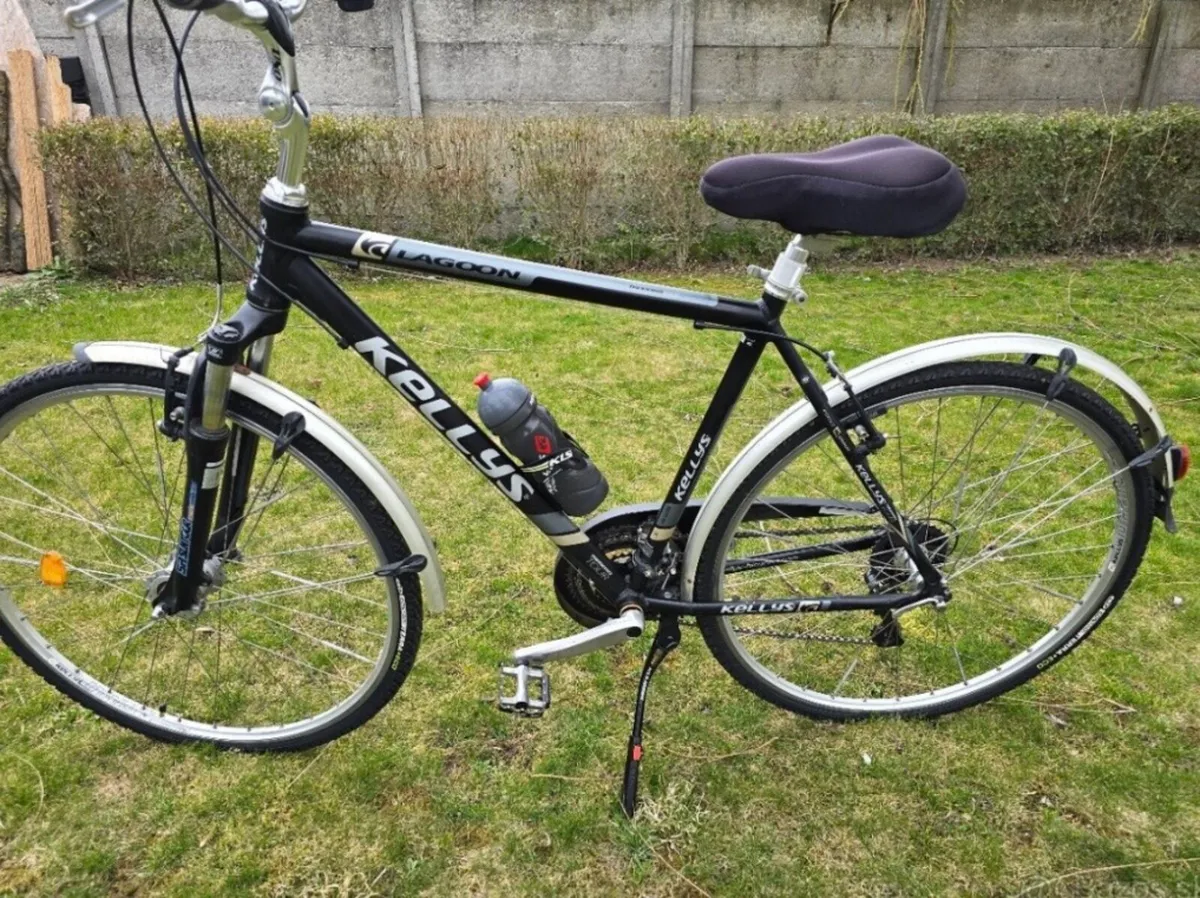 Kelly’s bicycle for sale. - Image 1