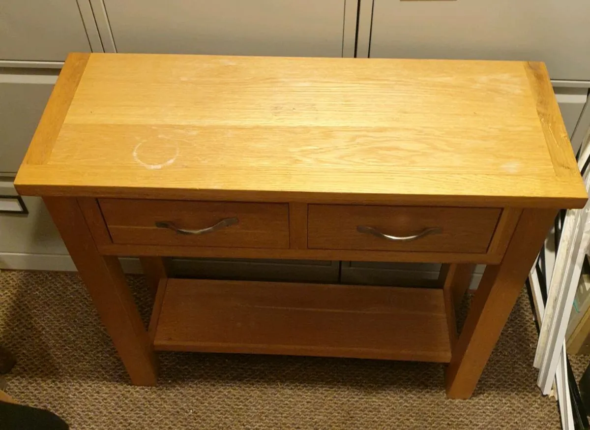 Hall Table €50 - Image 4