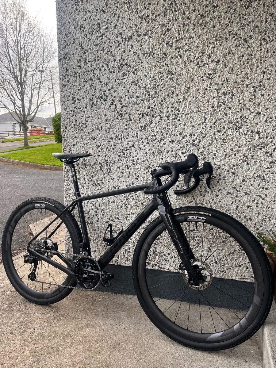 FiftyOne Assassin Gravel Bike - Image 1