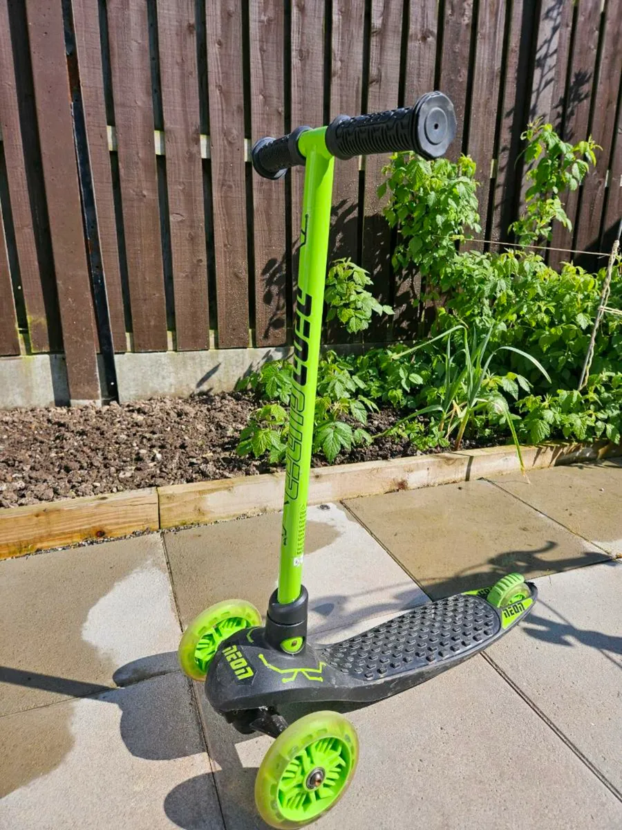 Scooter - Image 1