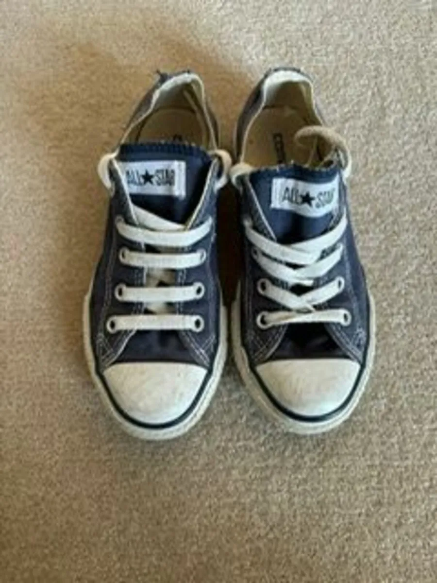 Converse kids Uk size 12 shoes - Image 1