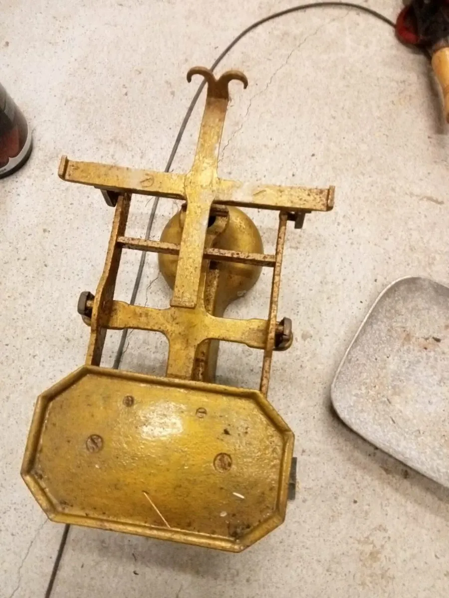 Old weighn scale - Image 2