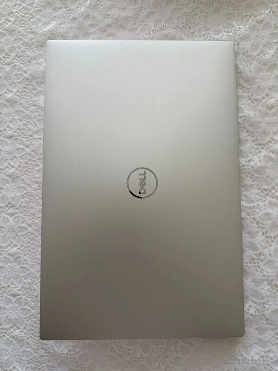 Dell Xps 15 9520 Gaming Laptop - Image 4