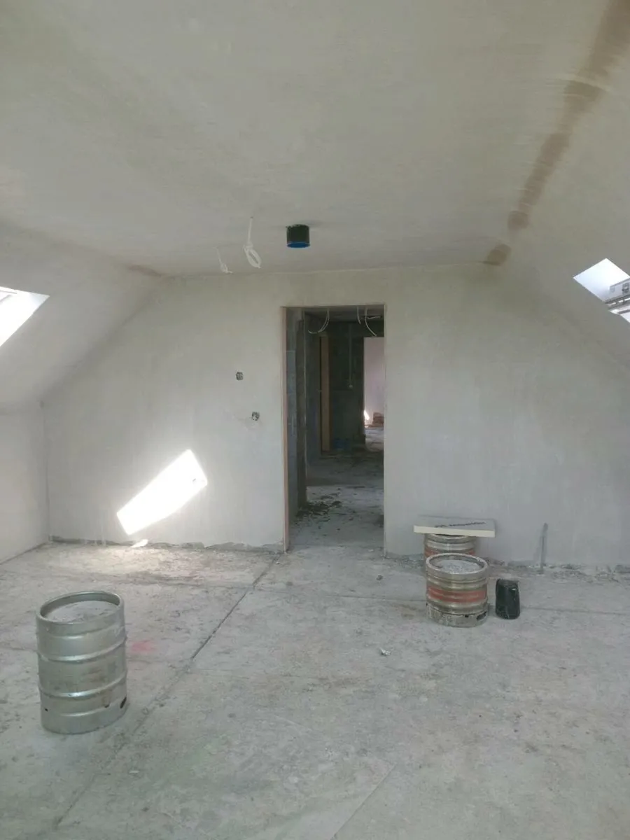 Plasterer - Image 2