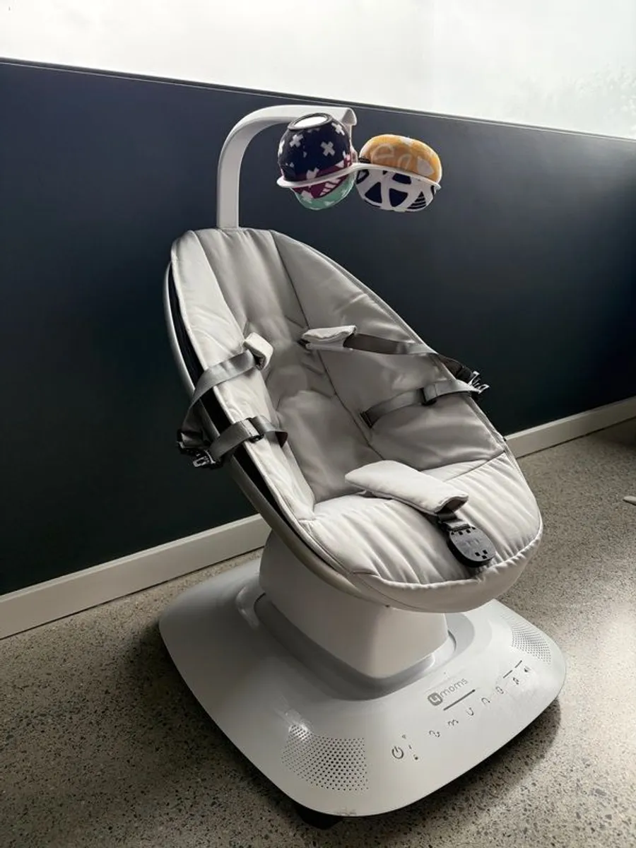 MamaRoo 5, Play-mat & Toddler Board - Image 1