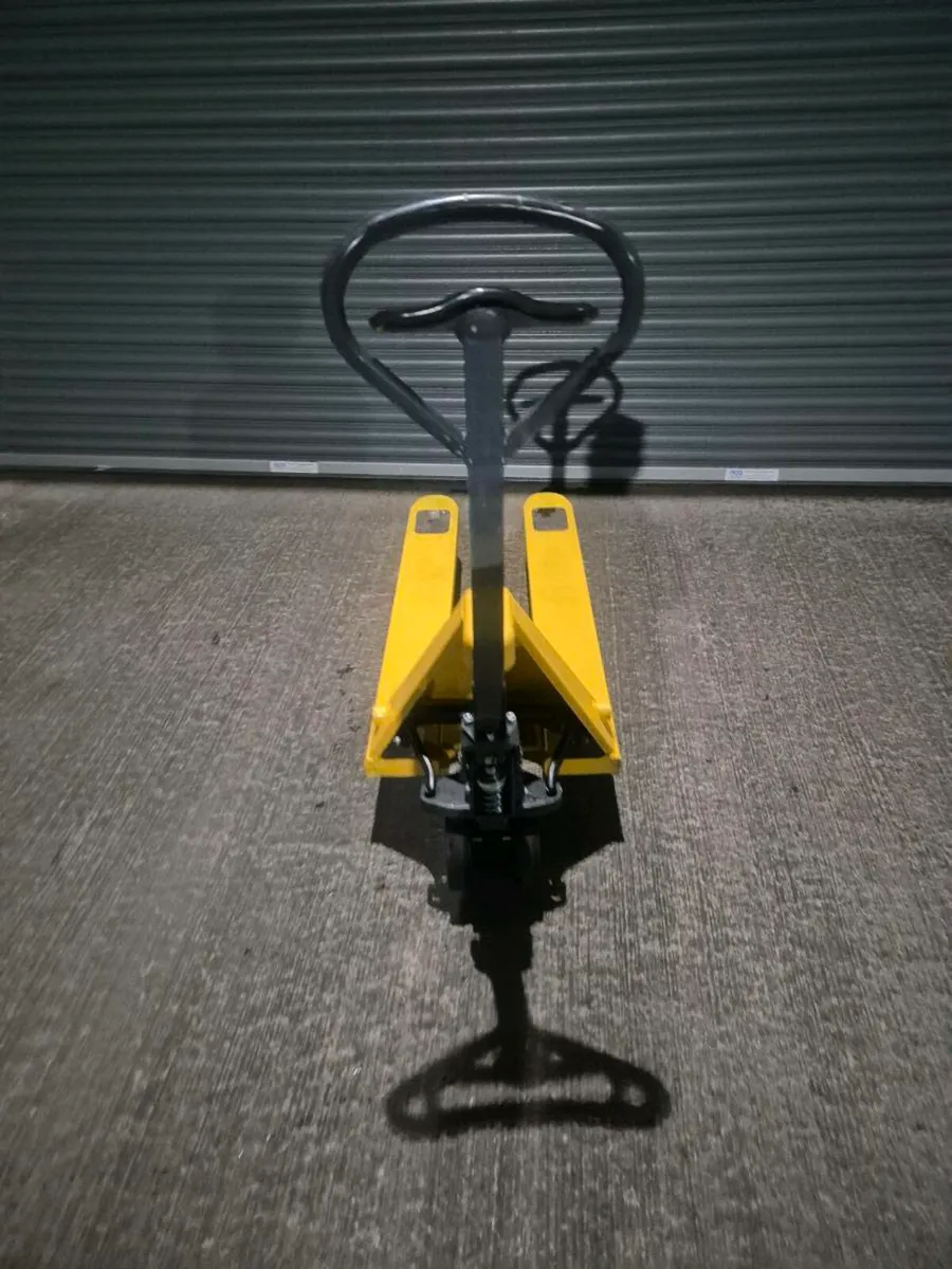 Hand Pallet Truck - Image 2