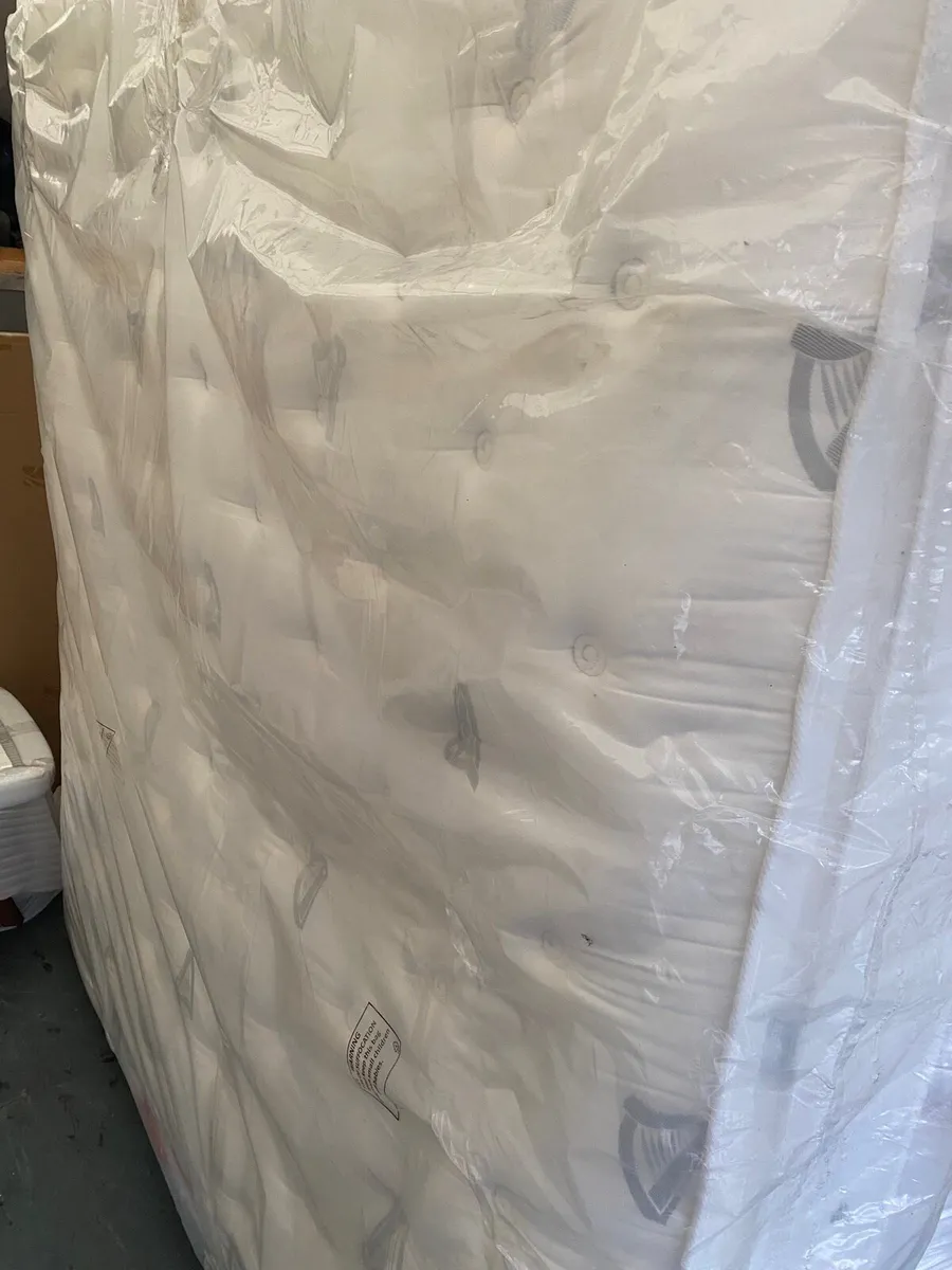 Odearest Derrynane superking size mattress - Image 2