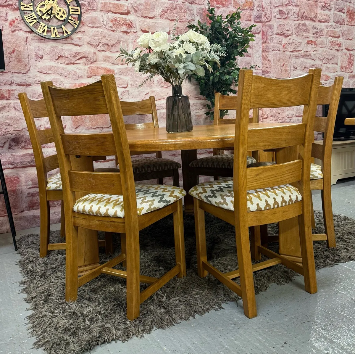 Oak kitchen table & 6 chairs/dining set - Image 2