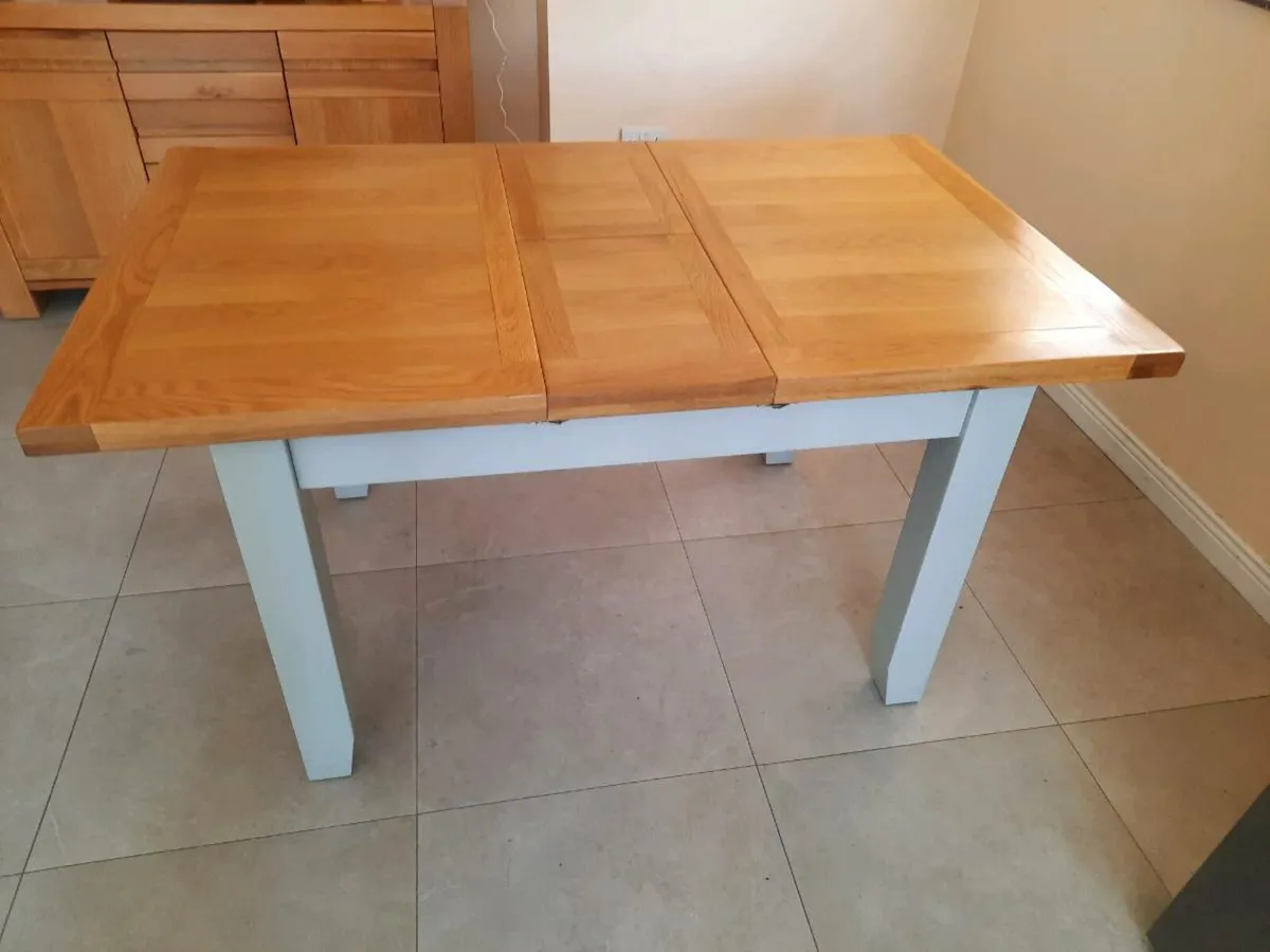 Kitchen Table - Image 1
