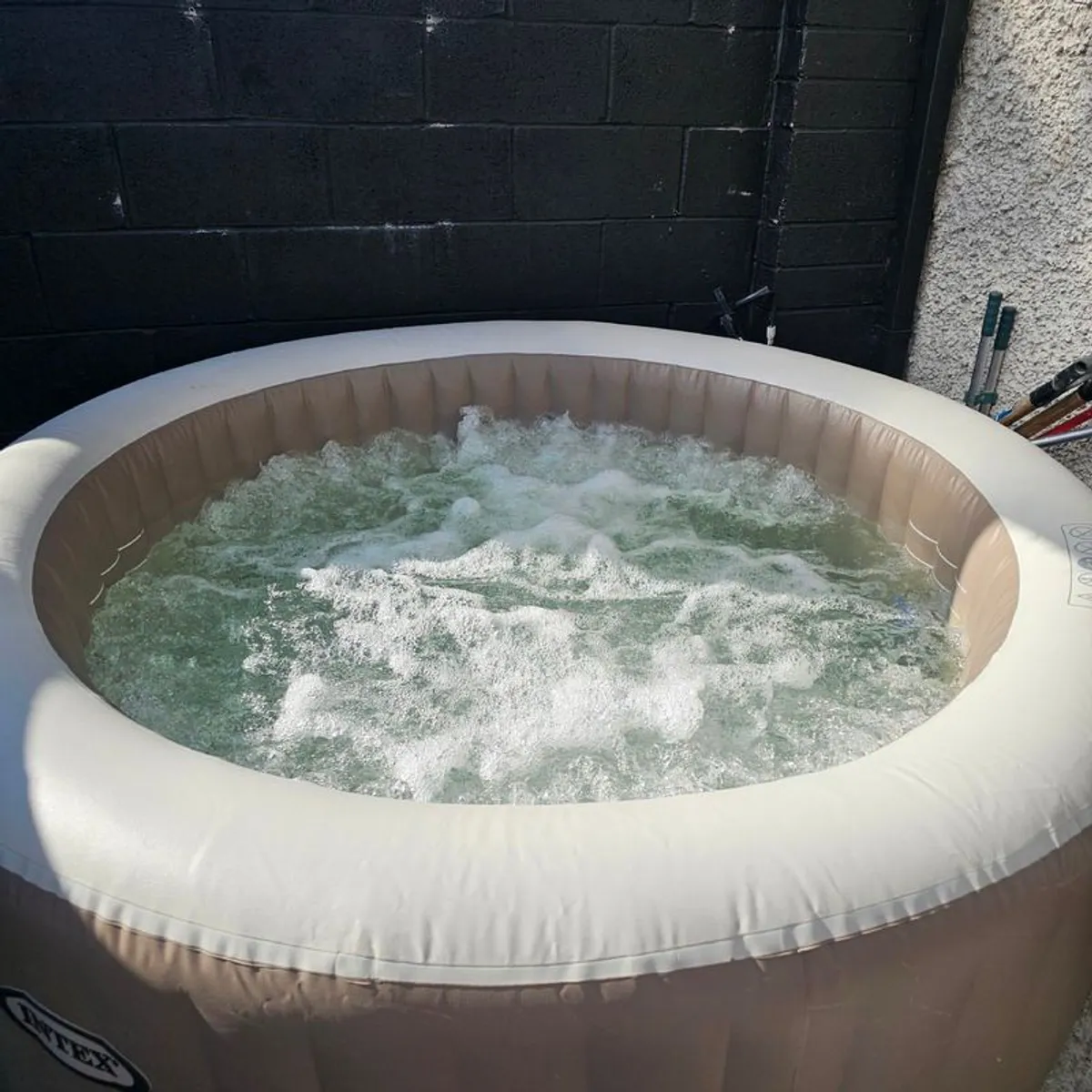 Intex hot tub - Image 2