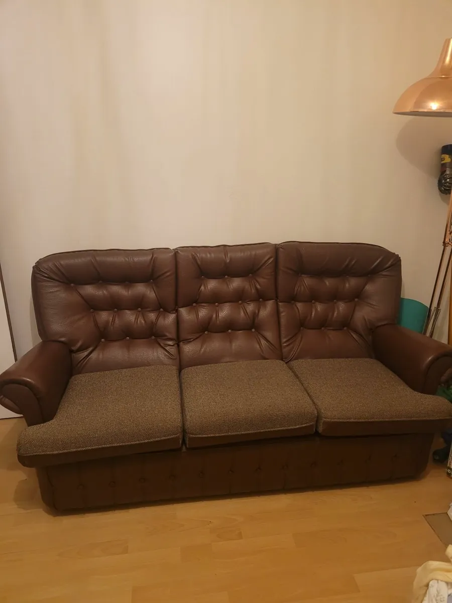 Retro Sofa - Image 1