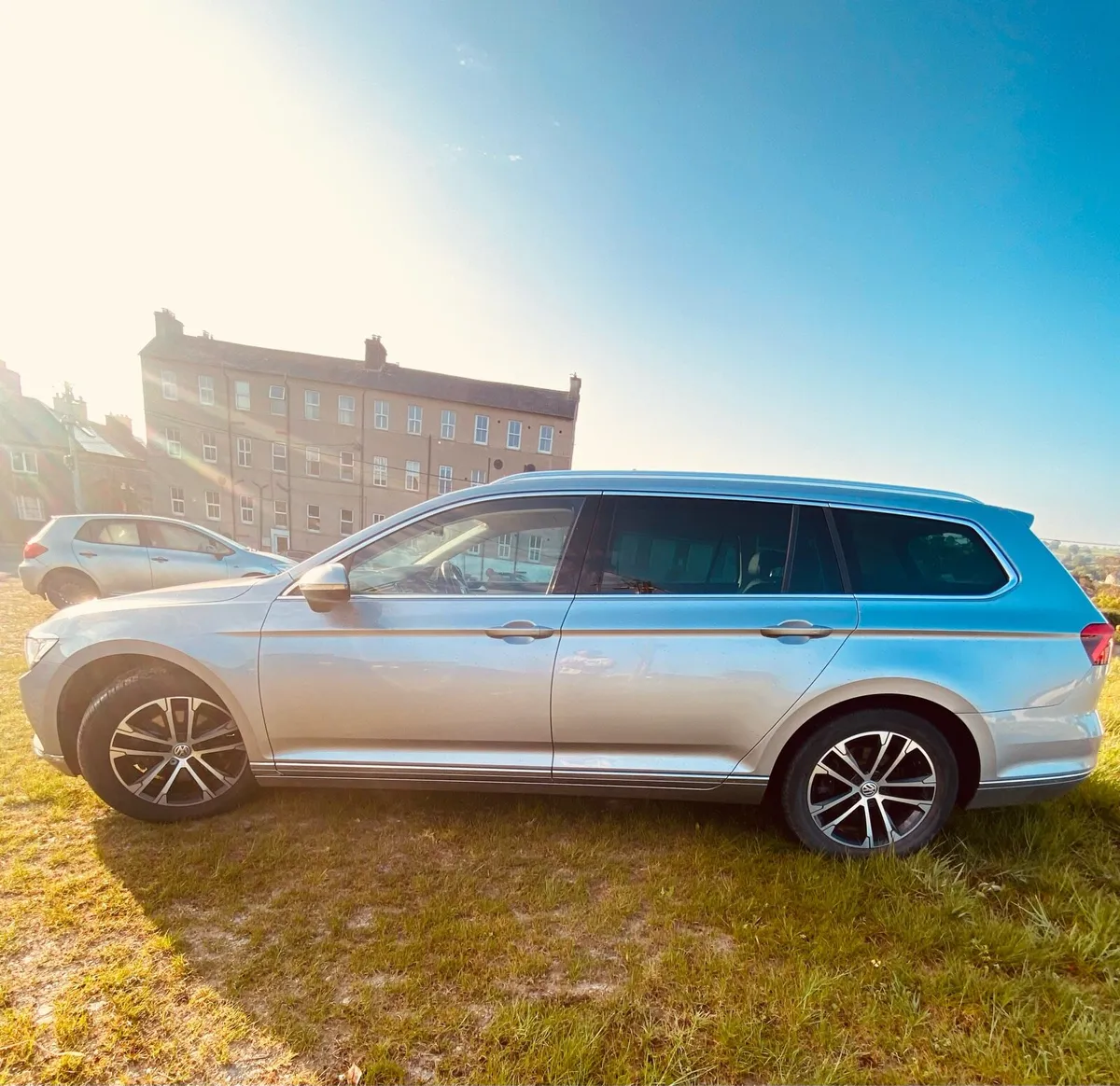 VW Passat Highline Petrol 2019 Estate - Image 3