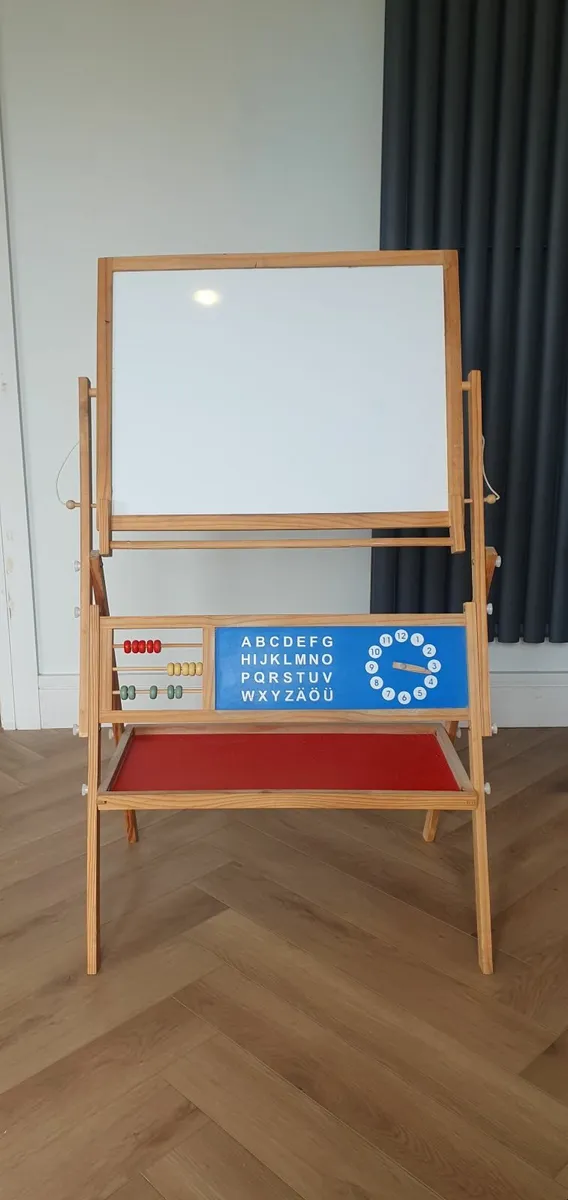 Double Sided Easel - Image 2