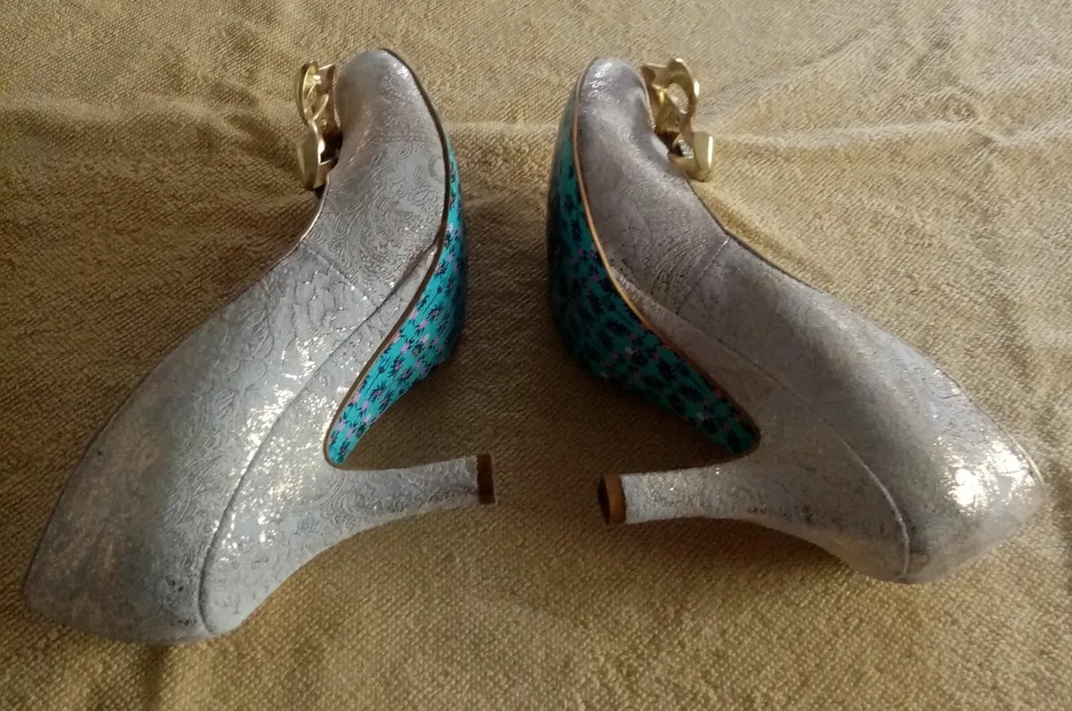 Shoes - Image 3