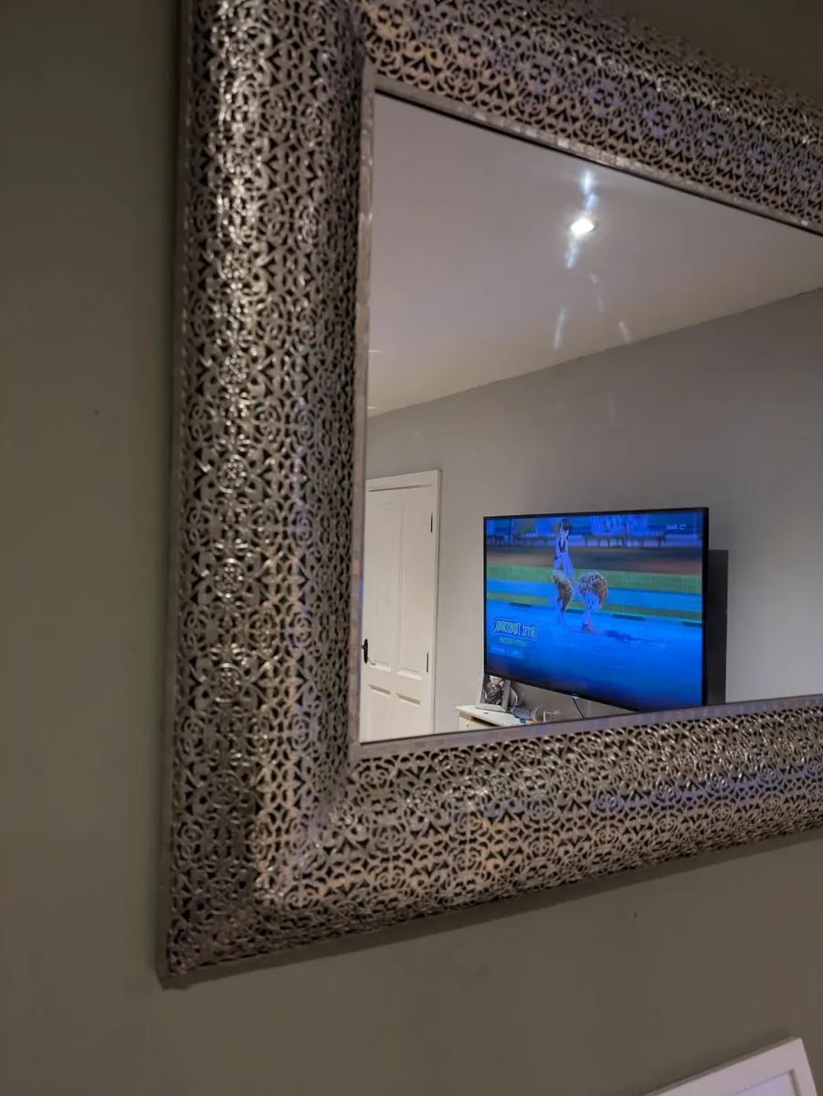 Mirror - Image 3