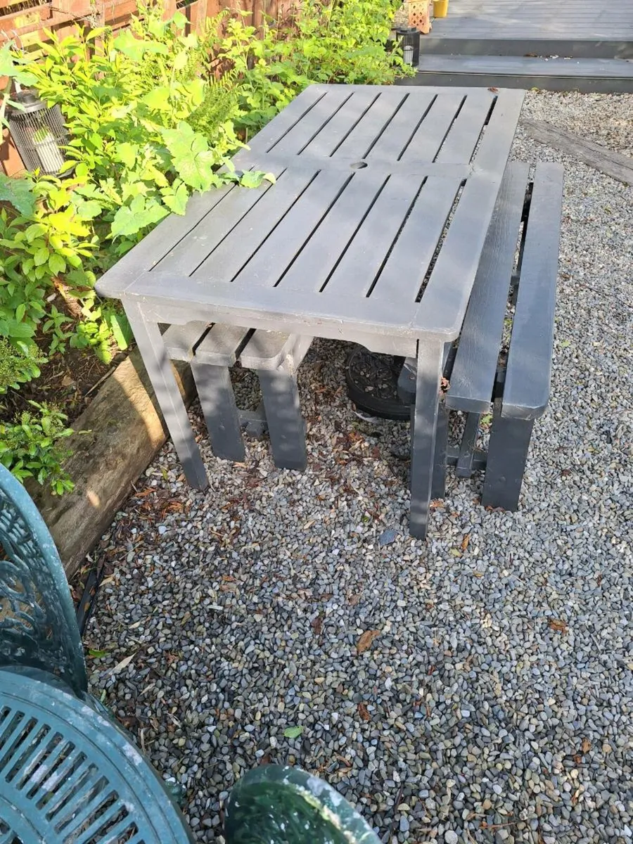 Garden table 2 benches and umbrella with stand - Image 4