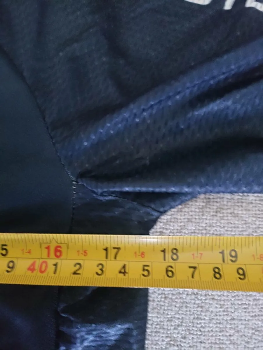 Ineos Grenadier Rep jersey - Image 2