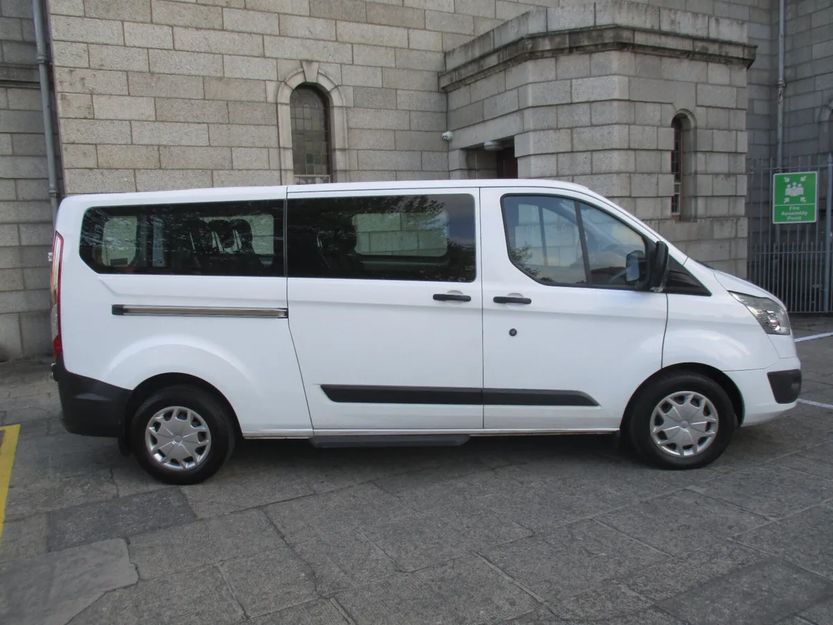 2017 FORD TRANSIT AUTO W/CHAIR ACCESSIBLE 9 SEATER - Image 2