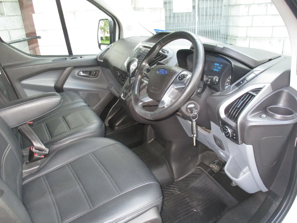 2017 FORD TRANSIT AUTO W/CHAIR ACCESSIBLE 9 SEATER - Image 3