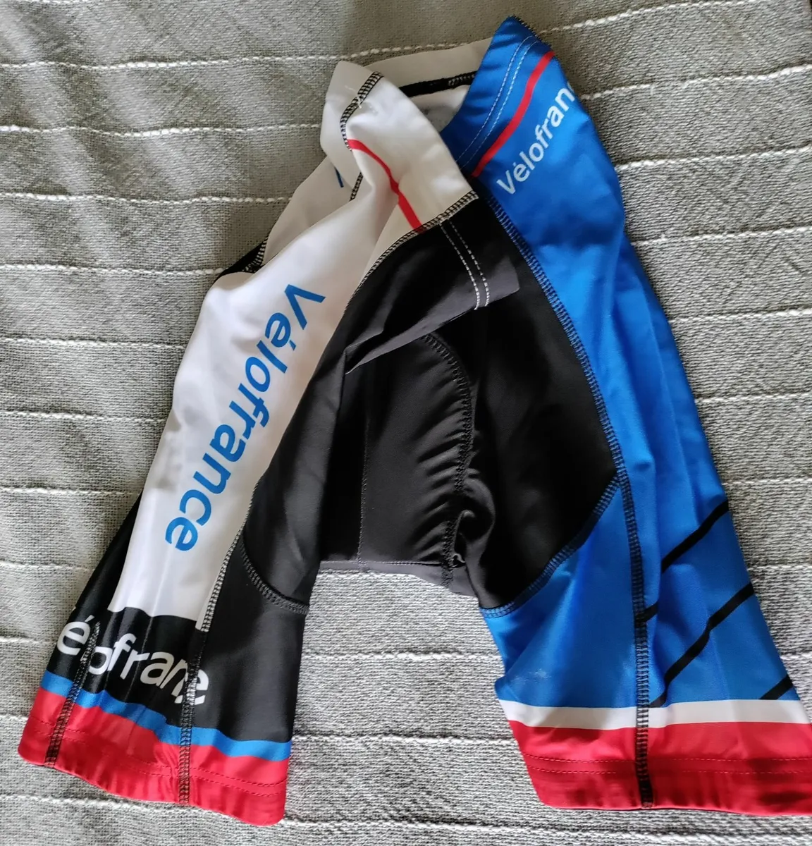 Velo cycling shorts Small - Image 1