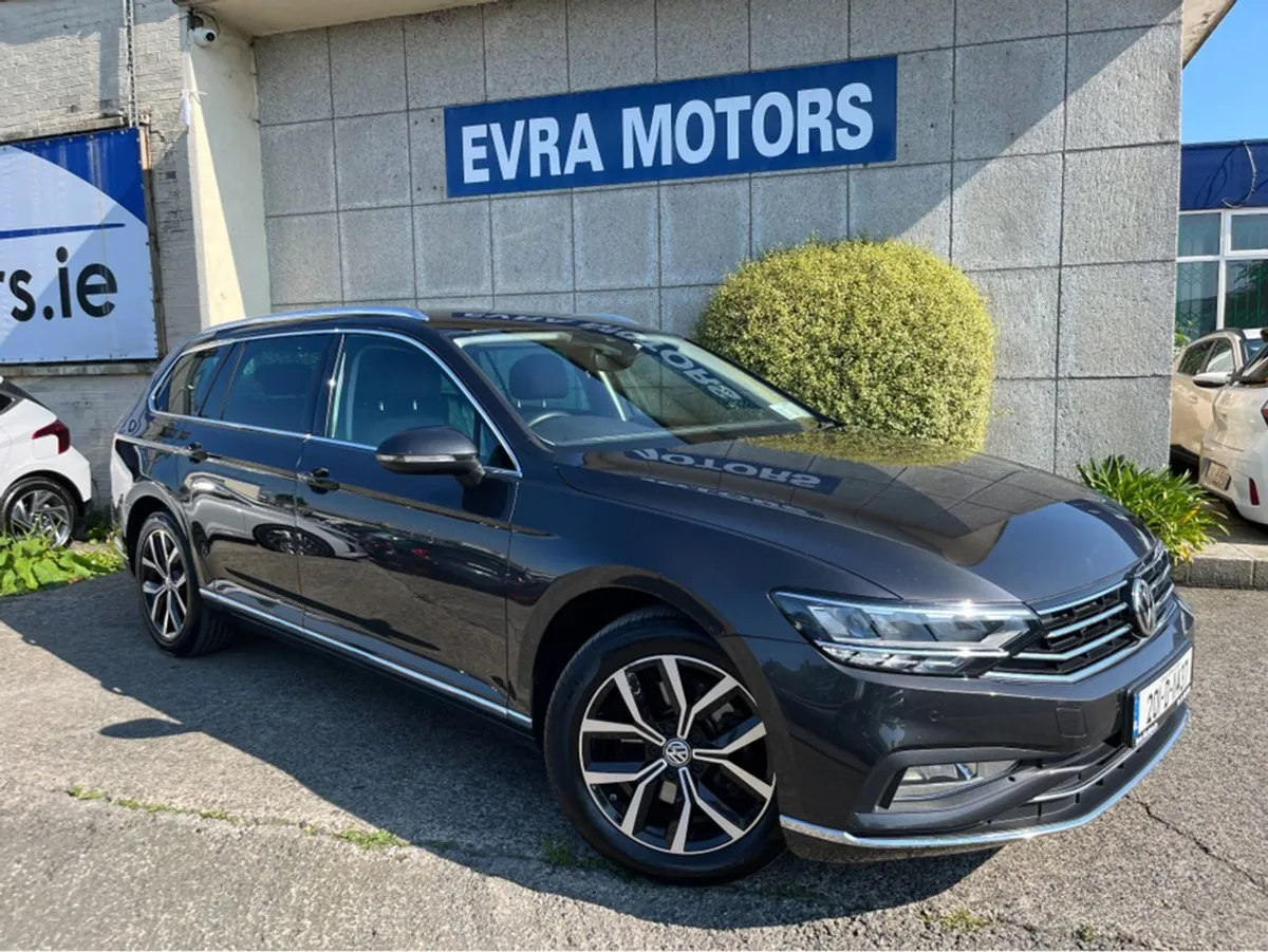 Volkswagen Passat Estate Elegance 2.0 Diesel //hi - Image 1
