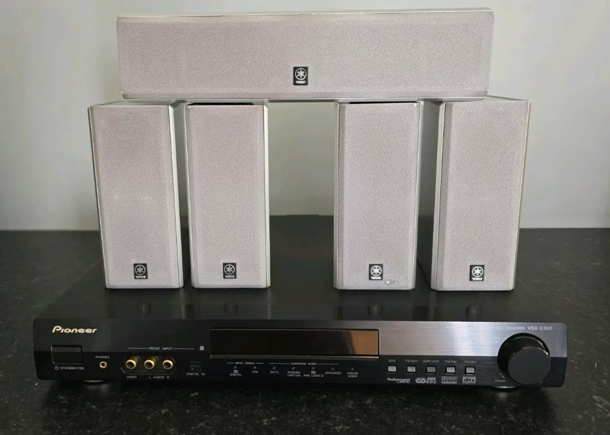 HOME CINEMA 5.1 PIONEER RECEIVER & YAMAHA SPEAKERS - Image 1