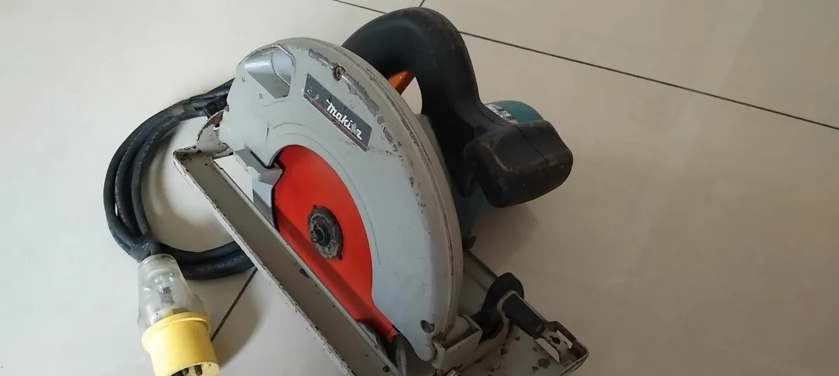 Makita 5703R 190mm Circular Saw 110v - Image 4