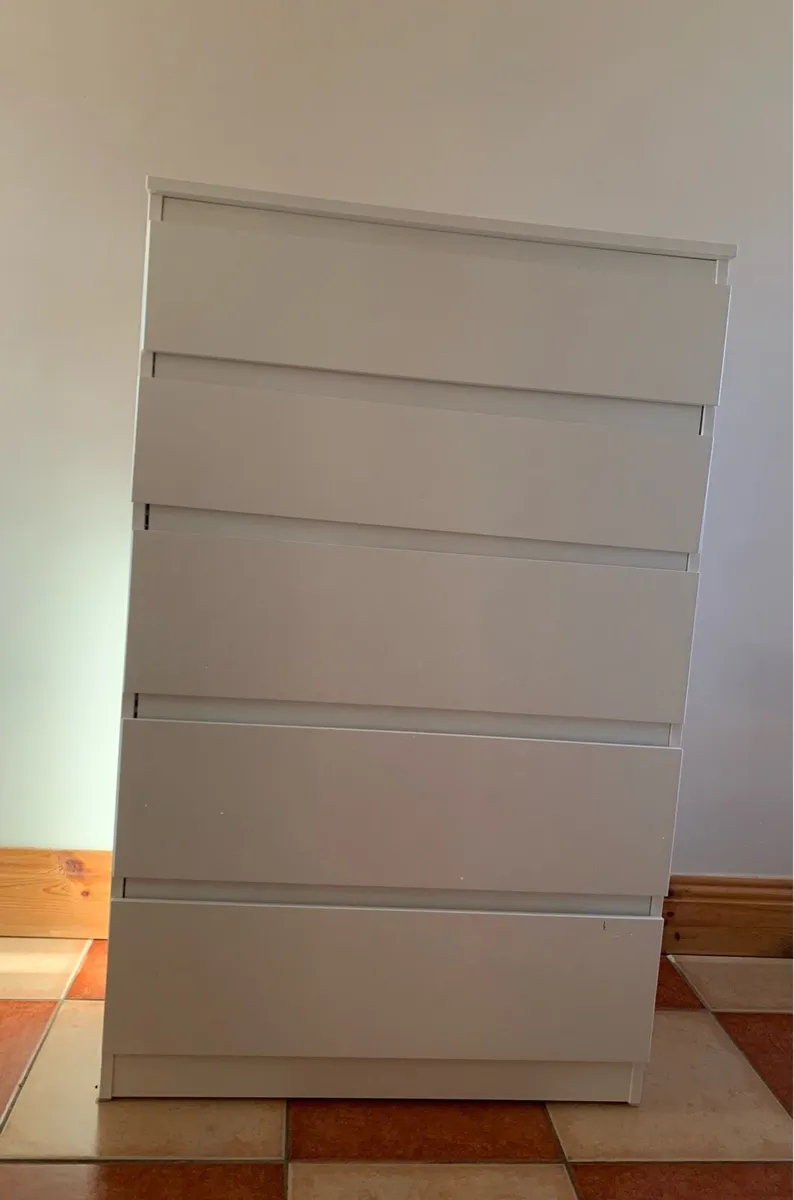 Chest of 5 drawers