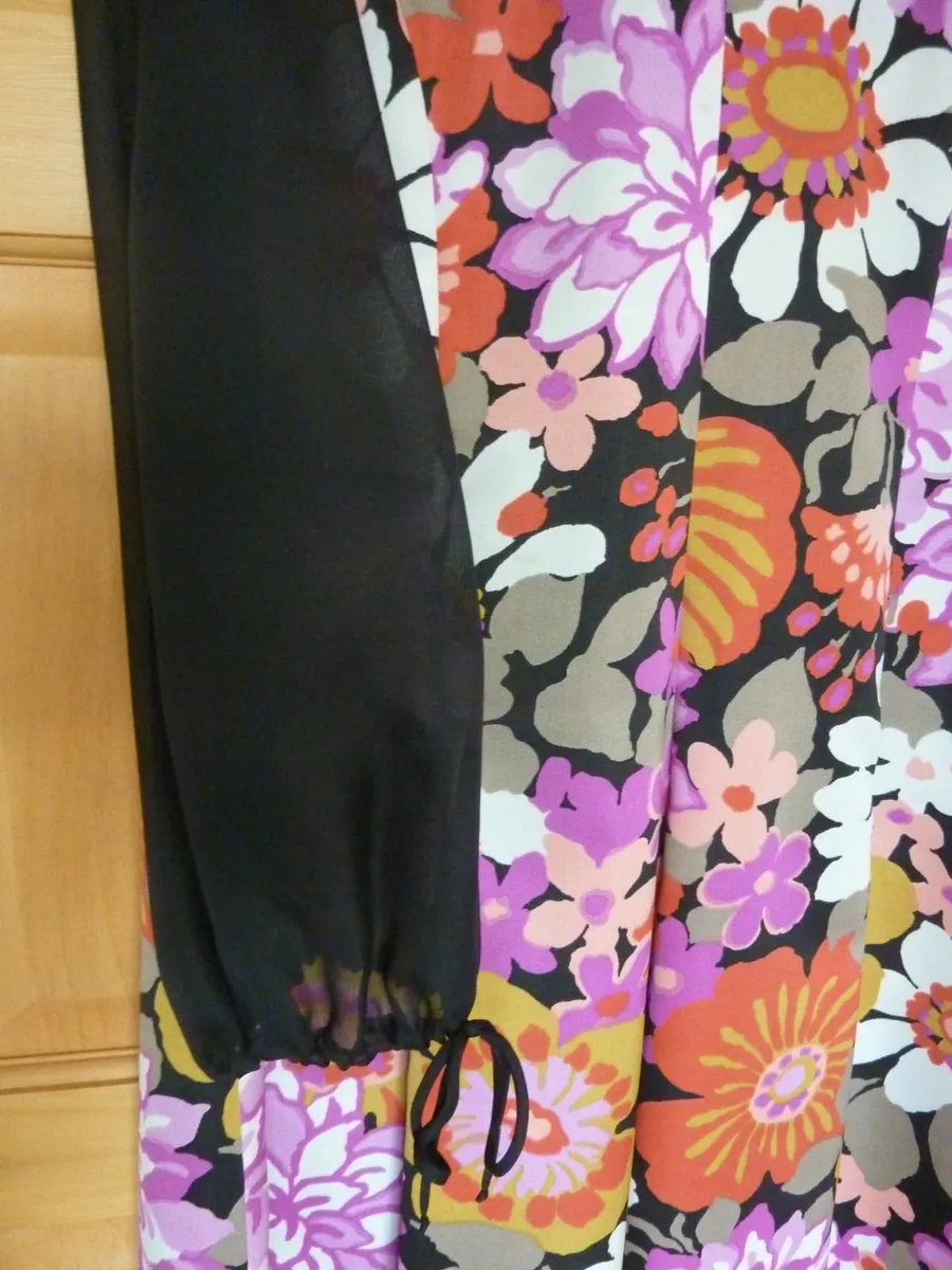 Vintage dress - Image 2