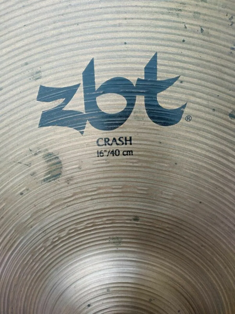 16 inch Zildjian crash cymbal - Image 2