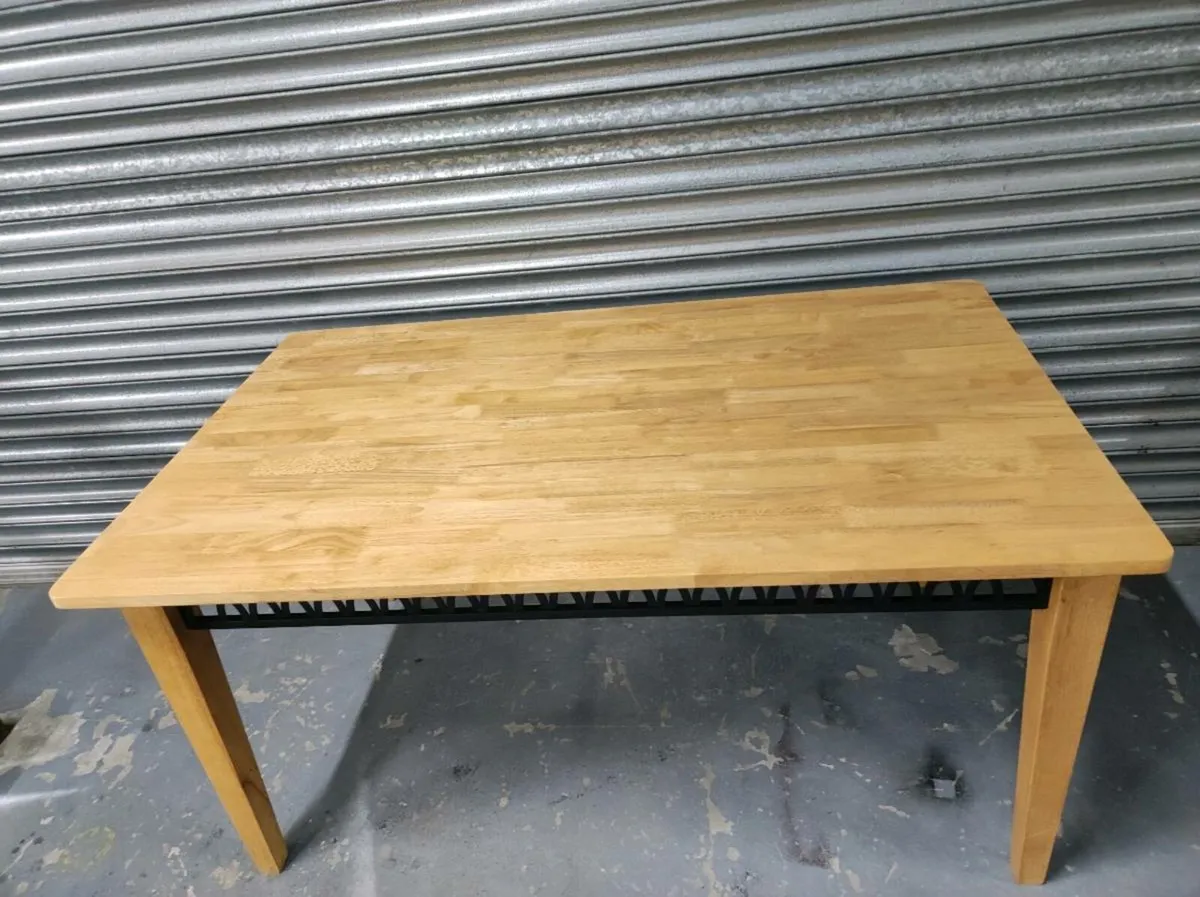 Kitchen tables - Image 1