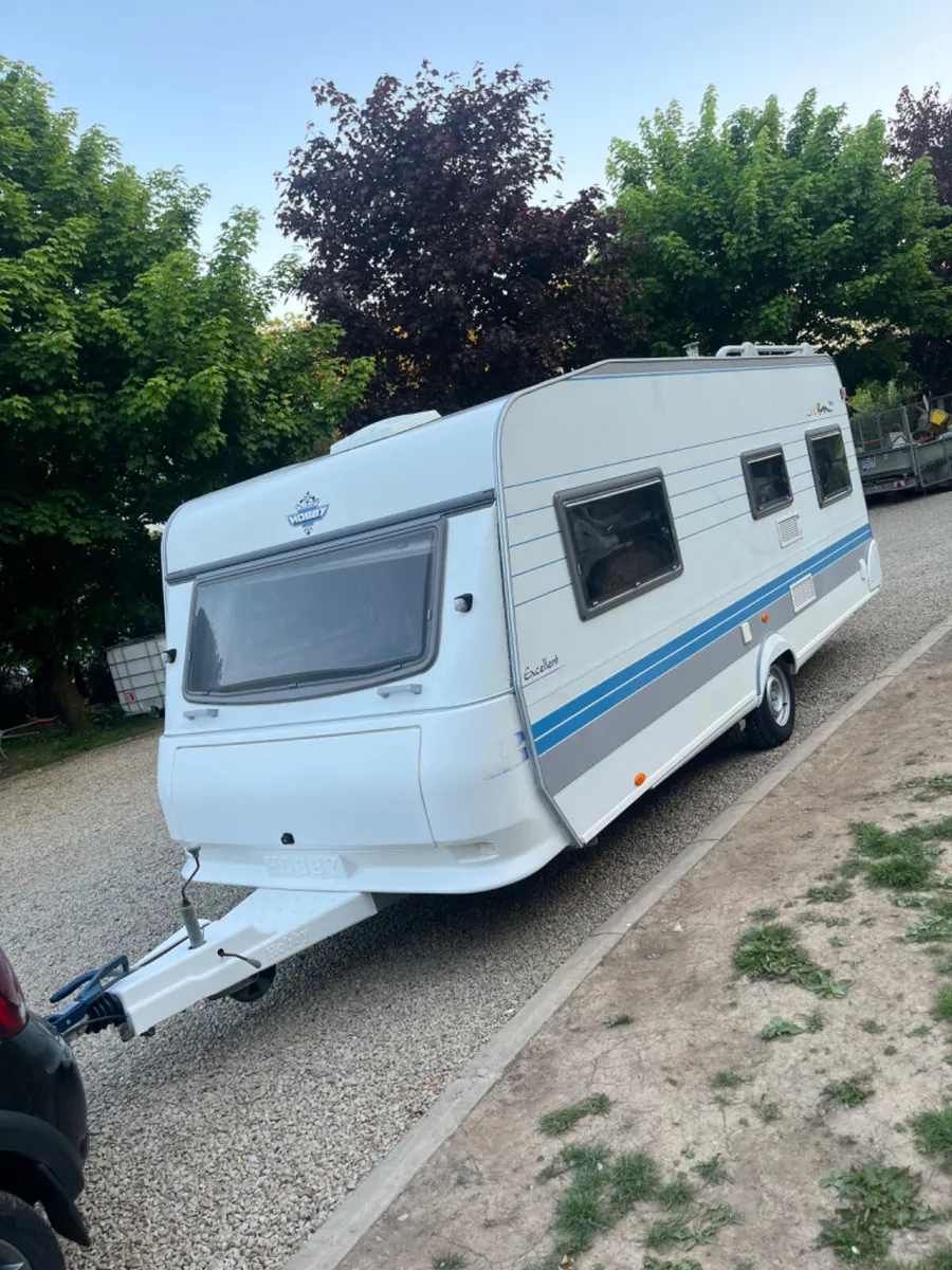 Hobby 4 Berth Optional Fix Bed Caravan For Sale - Image 3