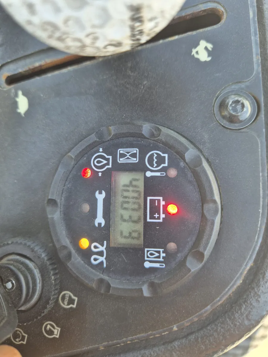 John Deere 8800 - Image 3