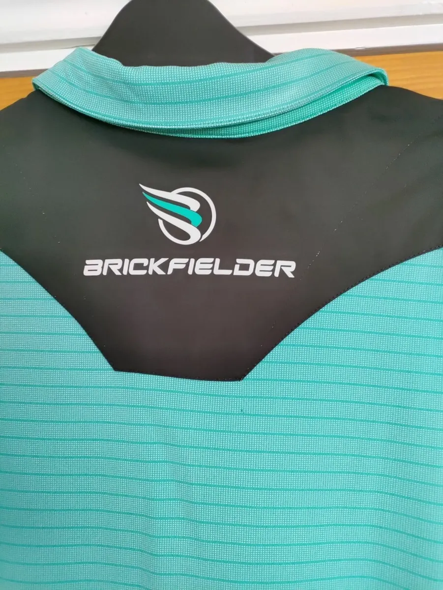 Brickfielder golf shirt XL - Image 1