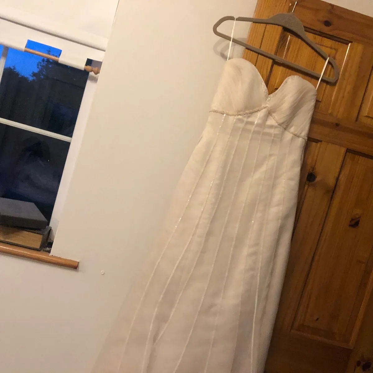 Wedding dress - Image 4