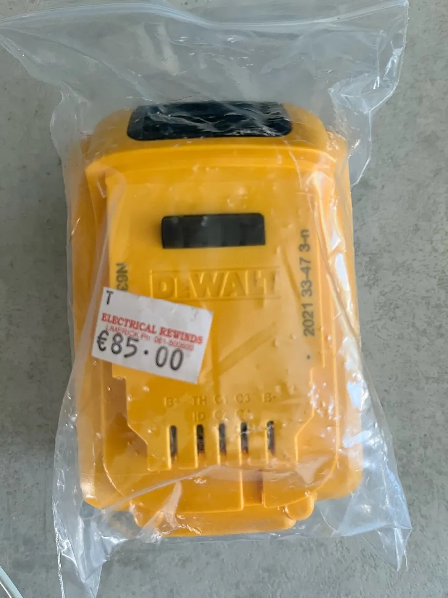 New DeWalt battery - Image 1