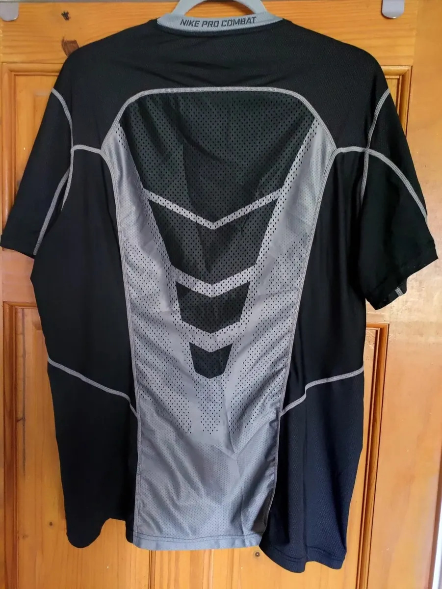 Nike Pro Combat Hypercool XL - Image 1