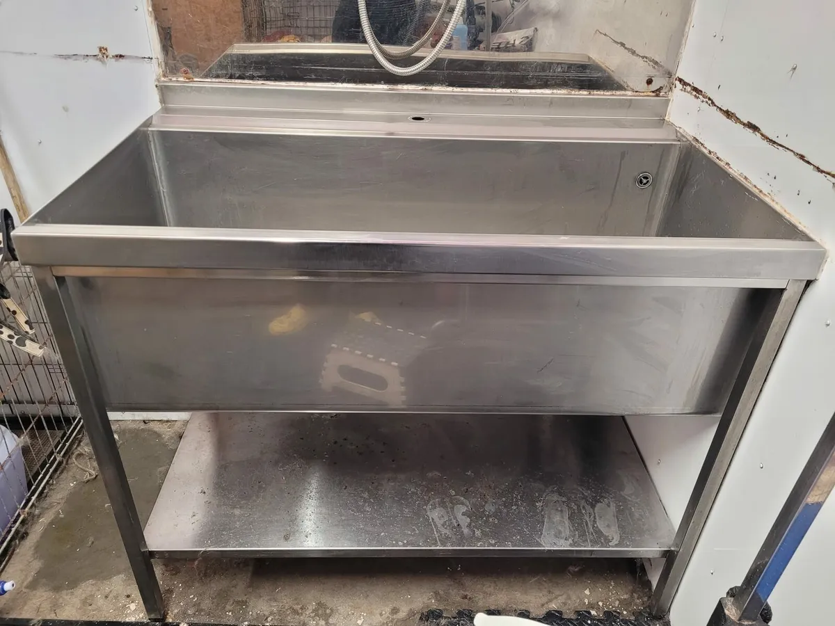 Dog Grooming bath + electric shower for sale - Image 2