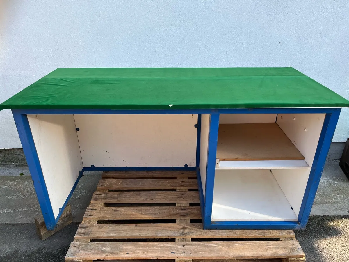 Hobby Bench - Image 1
