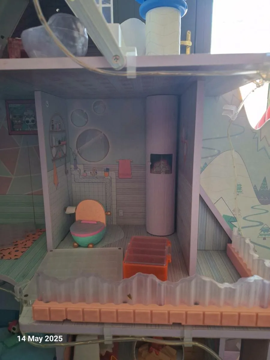 Lol doll house winter - Image 3