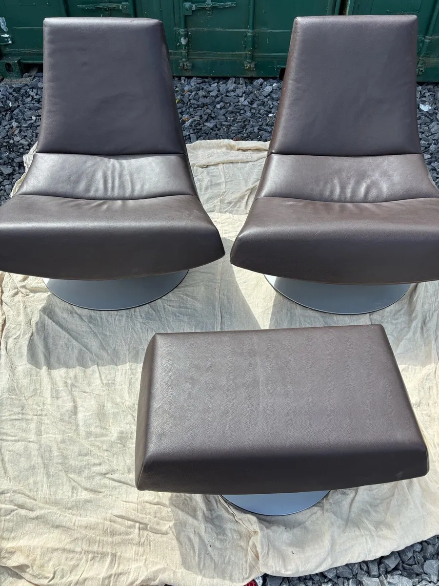 Arm chairs - Image 1