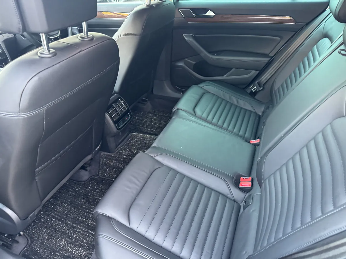 2017 Volkswagen Passat 1.4 Automatic Highline - Image 4