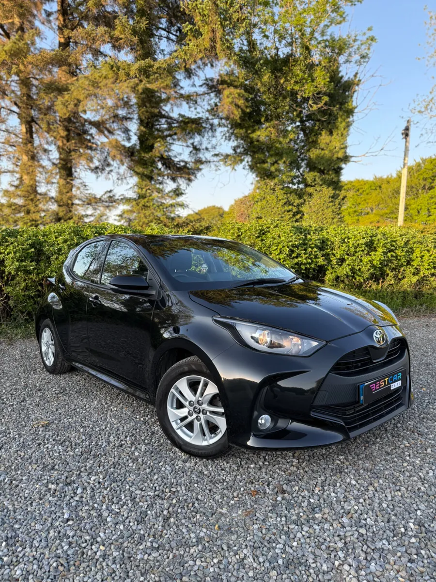 2022 Toyota Yaris 1.5 Luna 37,000kms - Image 1
