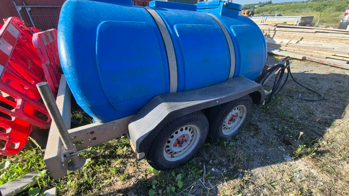 Power washer - Image 1