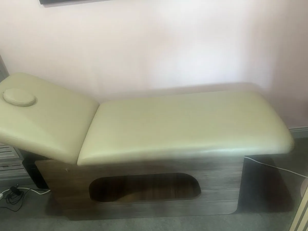beauty bed - Image 1