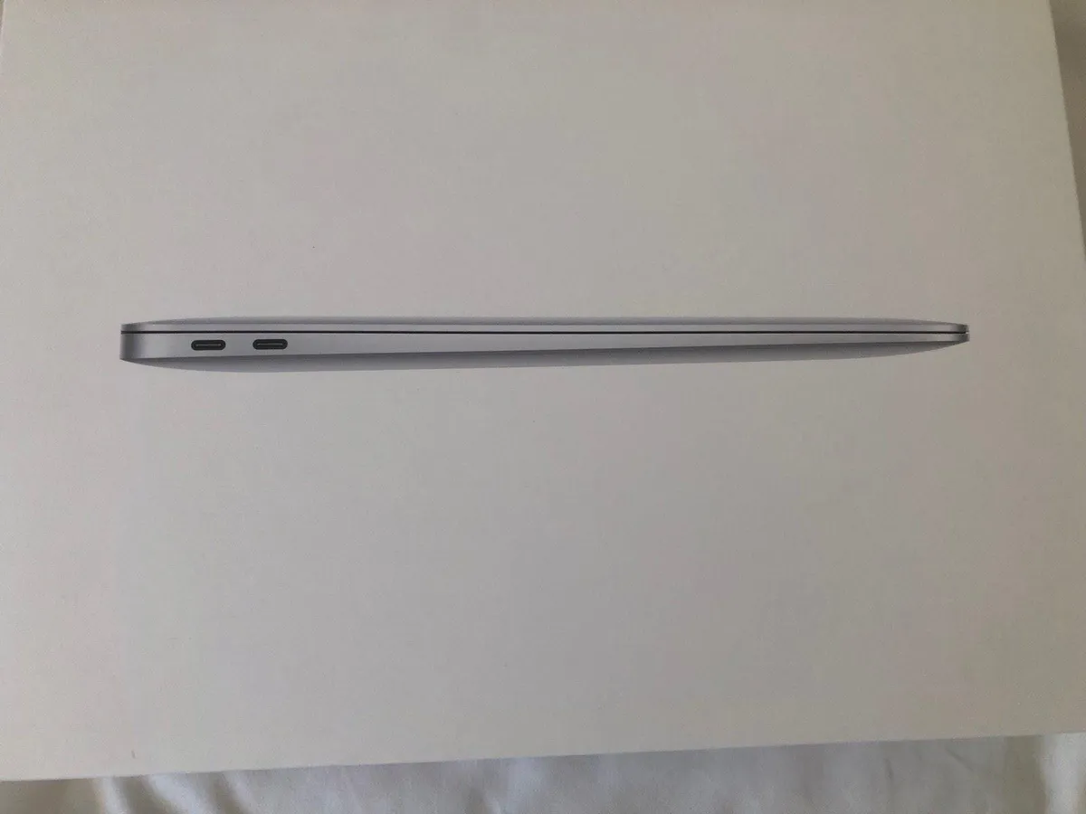 MacBook Air - Image 3